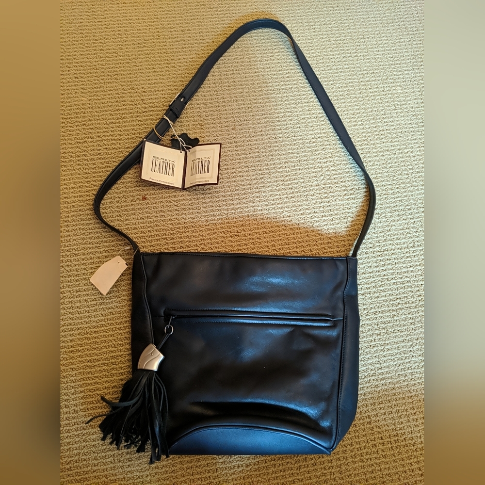 NWT vintage Sereta Leather Handbag Women Black medium Messenger Crossbody Purse